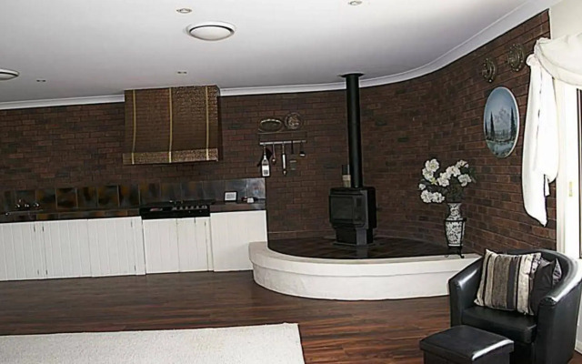 Cole House Apartments