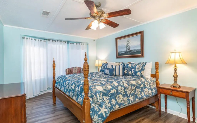 Walkin On Sunshine by Tybee Vacation Rentals