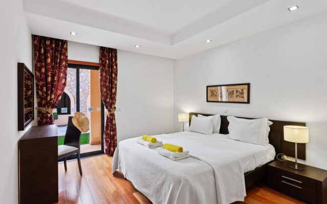 Luxury Holiday 2-bedroom Apartment Praia da Luz
