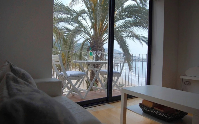 Port Alegre Attic by Hello Apartments Sitges