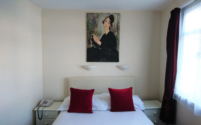 Sarum Hotel
