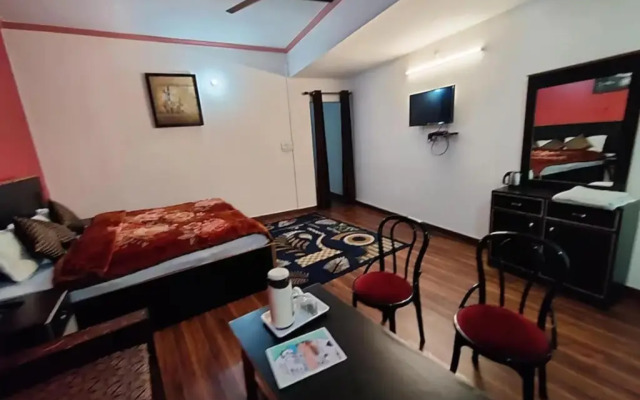 Hotel Himadri