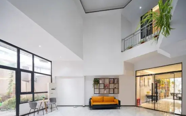 Home Inn Huaxuan Hotel Select (Zhoukou Taifuling Branch)