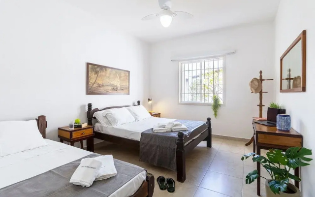 Casa a 50m da Praia com Churrasqueira