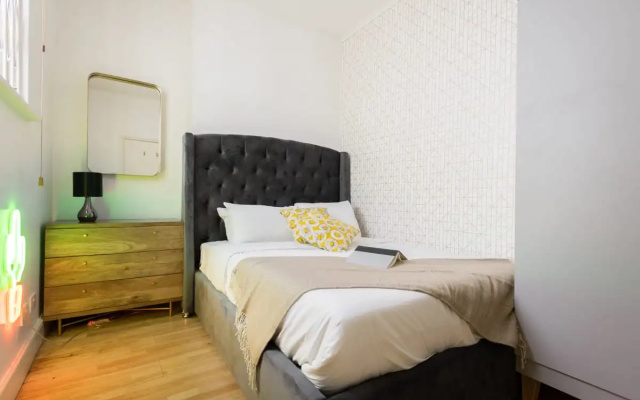 The Bayswater Gardens - Bright & Central 3BDR Home in Bayswater