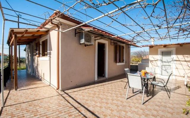 Anna-Maria House