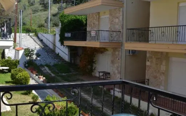 Roses RT apartments Skioni I