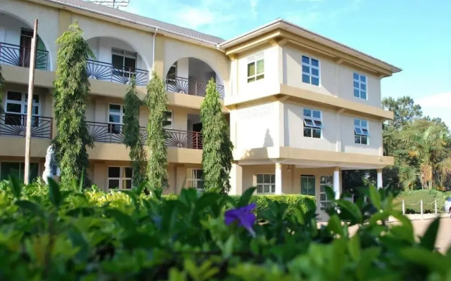 Garden Courts Hotel Masaka