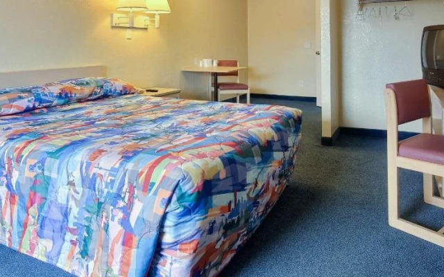 Motel 6 Palm Bay