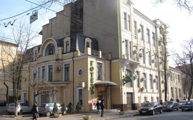 Black Sea Hotel Oktyabrskaya вид на фасад