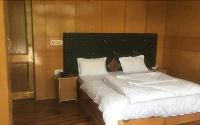 Hotel Snow Lion