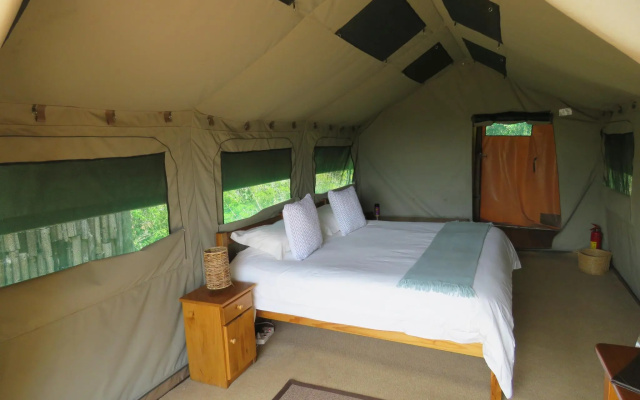 Woodbury Tented Camp - Amakhala Game Reserve