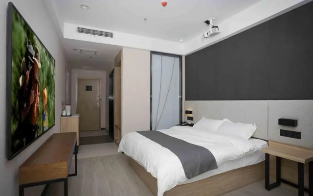 Thank Inn Plus Hotel Qingdao Licang Wan Nianquan Road