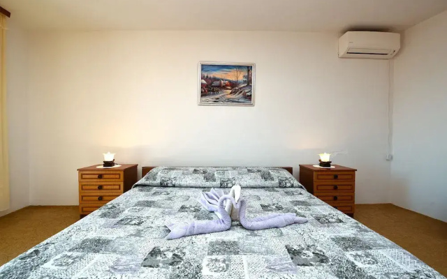 Apartment 1492