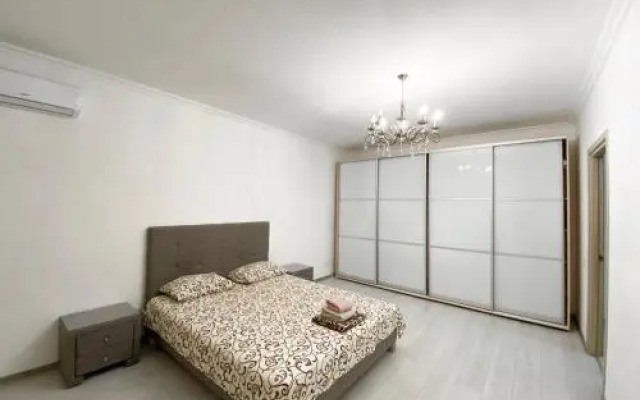 Most City Area De-Lux Apartment