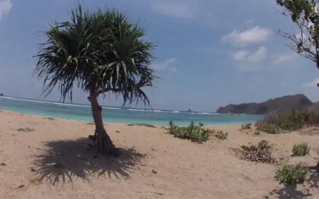 Pantai South Lombok Villas