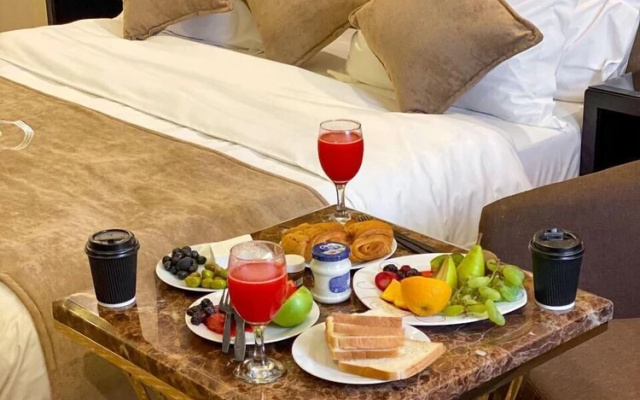 Roshan Hotel