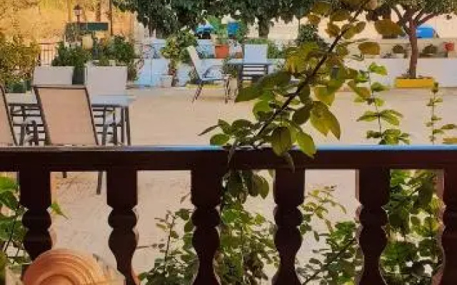 Costa-Rini Hotel