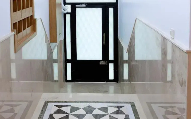 Tatavla Apartments