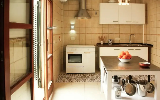 House in S'illot Near Sandy Beach