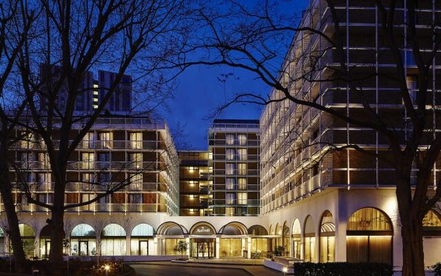 London Marriott Hotel Regents Park вид на фасад