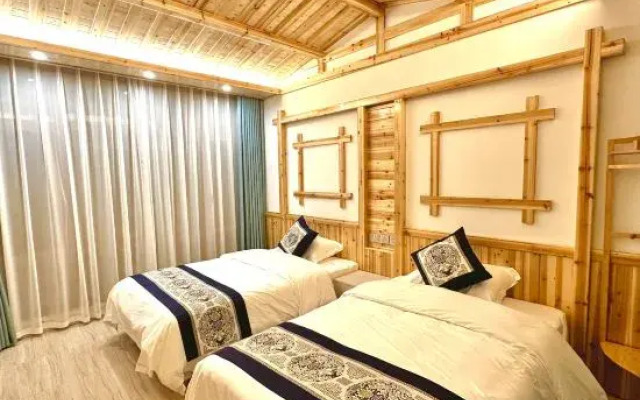 Furong Town Meet Huapu B&B