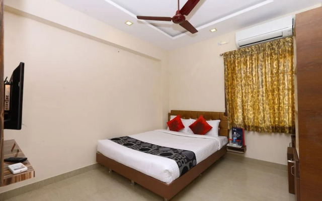 Oyo 40876 Sri Kamadhenu Residency
