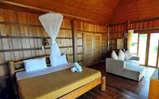 Thiw Son Beach Resort