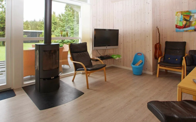 Cosy Holiday Home in Jutland, Midtjylland With Terrace