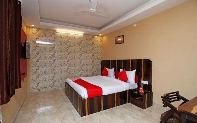 OYO Flagship 16602 NIT Faridabad