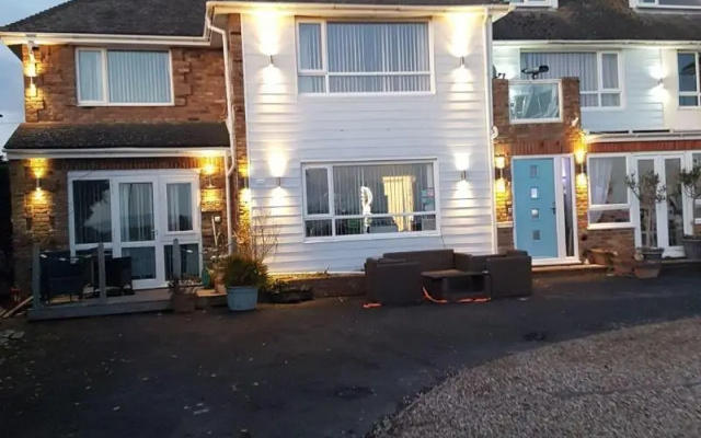 Watersedge Guest House