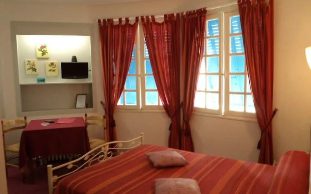 Hotel Restaurant lOustal