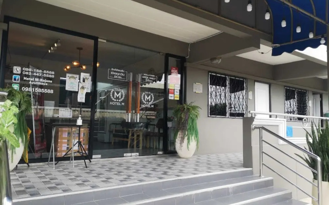 Capital O 75406 Hotel M Rojana