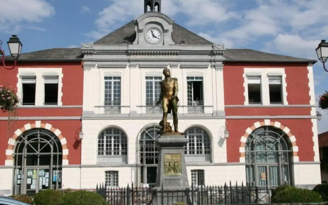 hotelImage