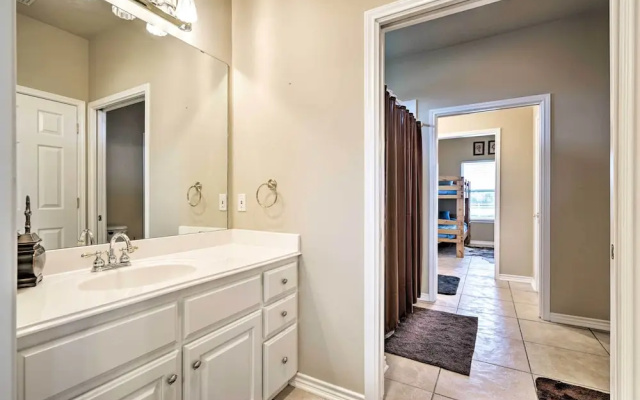 Pet-friendly Flatonia House w/ Patio & Gazebo!
