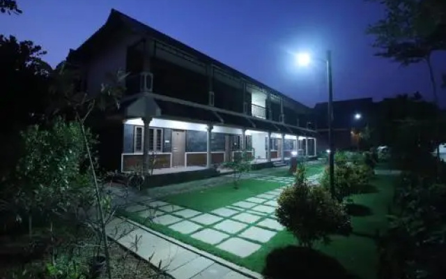 Green Planet Hotel