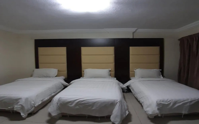 OYO 426 Royal Al Khaleej Furnished Apt