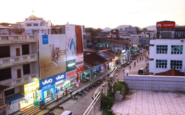Sann Shwin Hotel