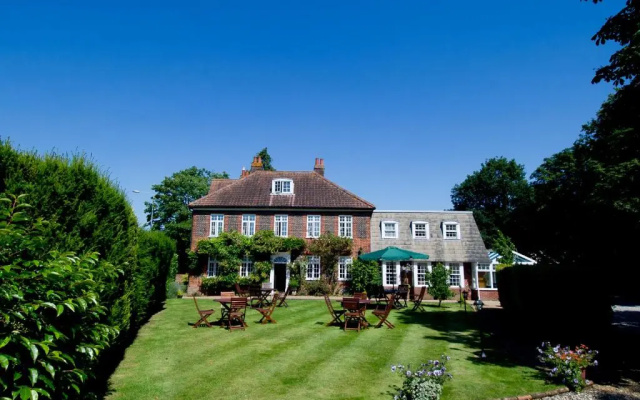 Sherbourne House Hotel