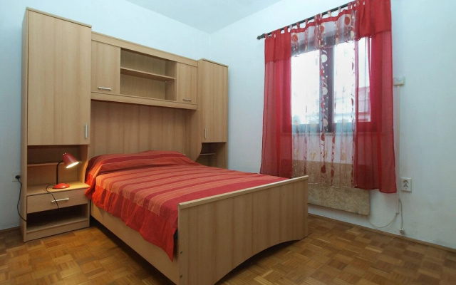 Apartment 1775