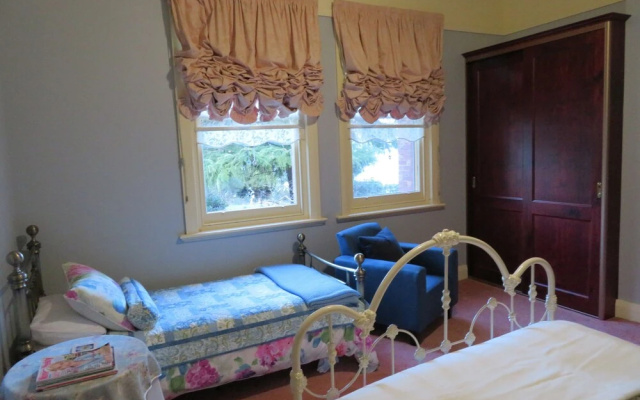 Barrack Apartment