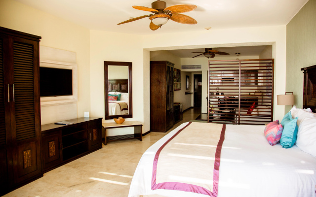 Casa Dorada Los Cabos Resort & Spa