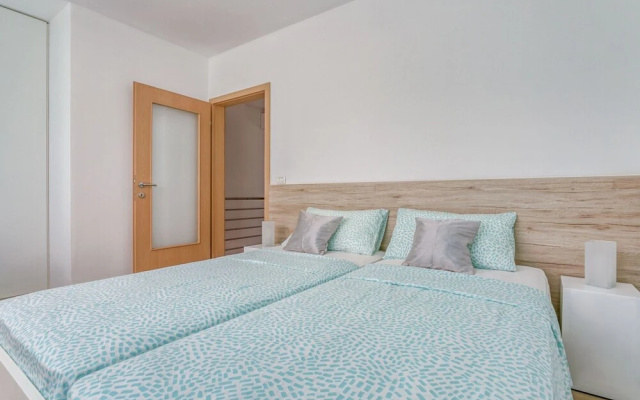 Modern Holiday Home in Umag With Private Whirlpool
