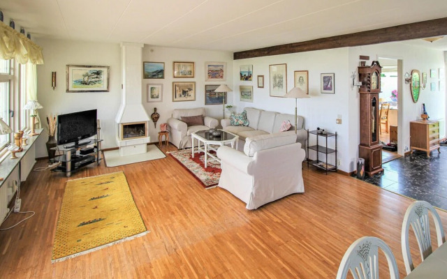 Amazing Home in Båstad With 2 Bedrooms and Wifi