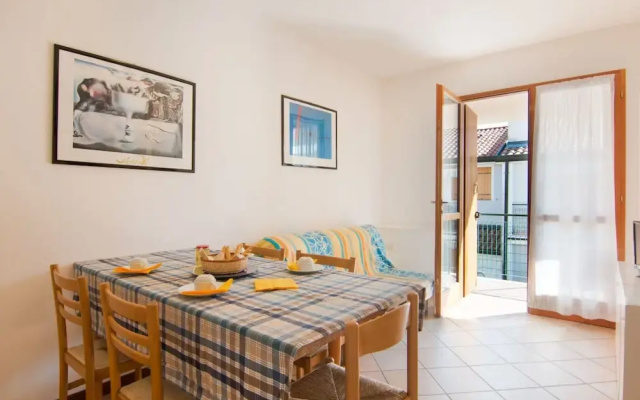 Cozy Holiday Home in Rosolina near Sea Beach