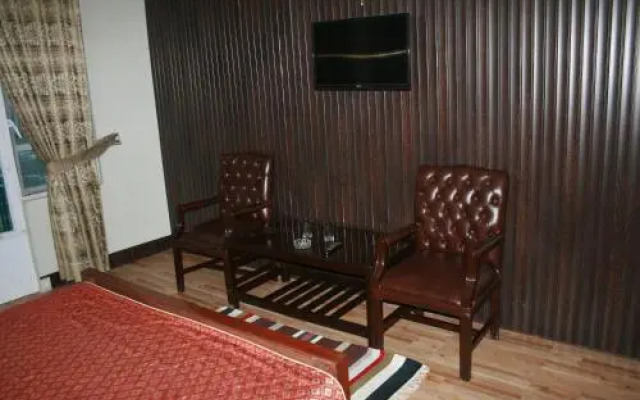 Pine Top Naran