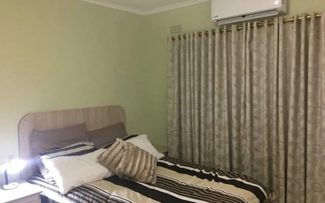 Cycad Lodge Zimbabwe