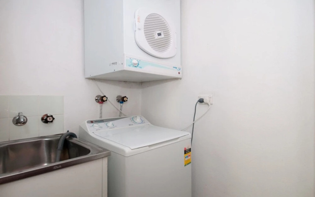 Tristani, Bay Parkland,  Unit 60/2 Gowrie Avenue