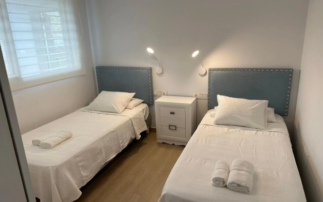 Unique 2 bedroom unit with pool near beach