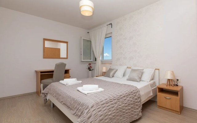 Apartments Empress